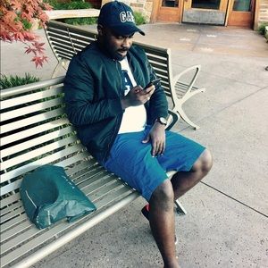 Meet your Posher, Adeola